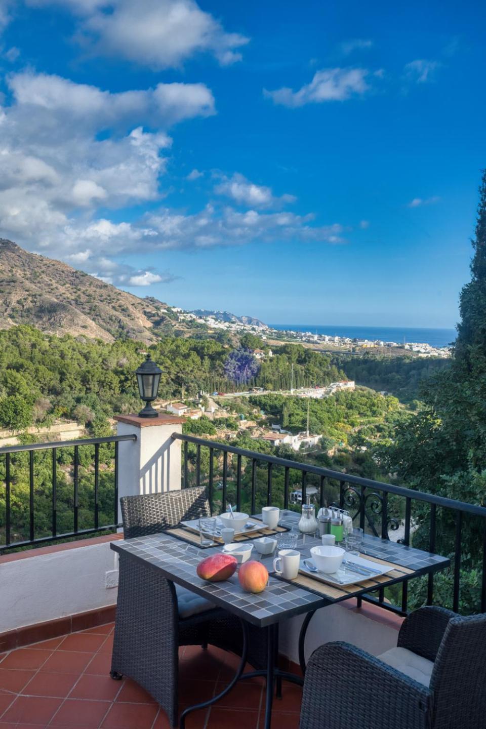 Villa Morera Bed & Breakfast Frigiliana Kültér fotó